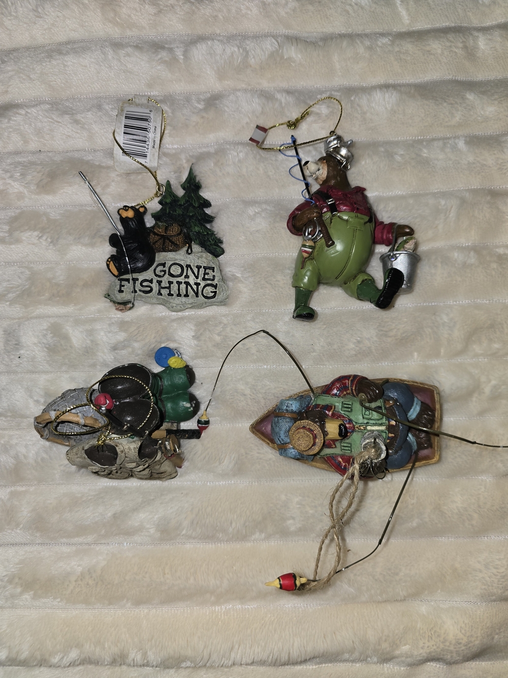 4 country Christmas Ornaments with bears